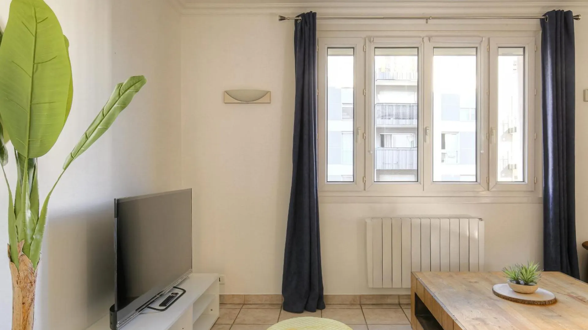 Le Spacieux Ideal Sejour Pro Ou Week-End Famille Venissieux Apartment
